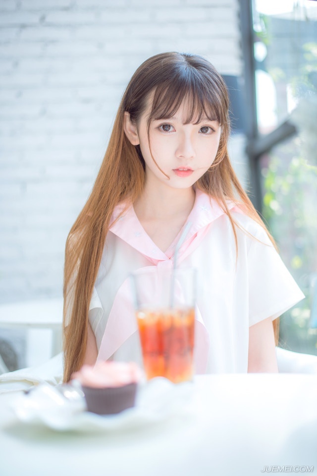 幸福是可以通过学习来获得的，尽管它不是我们的母语。——韩寒